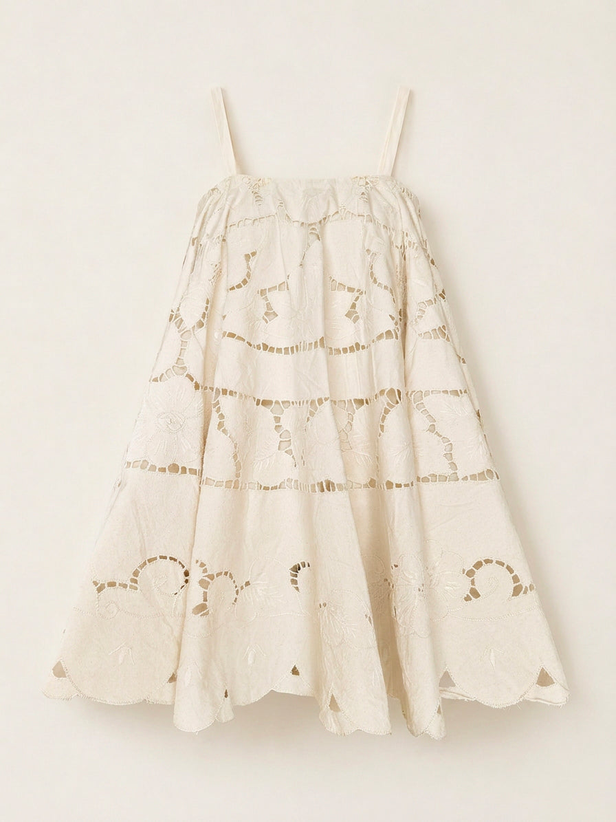 GUEILLE  ROBE ROMAGNE - BRODERIE PAPILLON