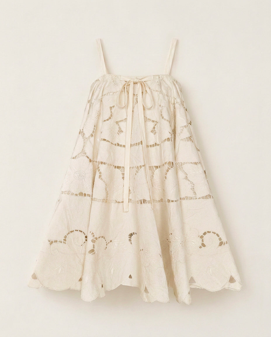 GUEILLE  ROBE ROMAGNE - BRODERIE PAPILLON